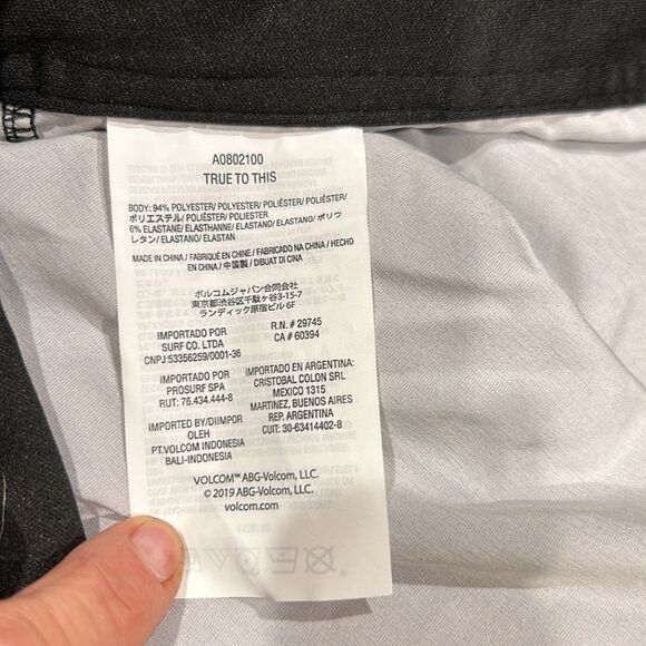 Volcom Color Block Boarshorts Never Worn , Super Cool! Size 29 - Picture 8 of 9